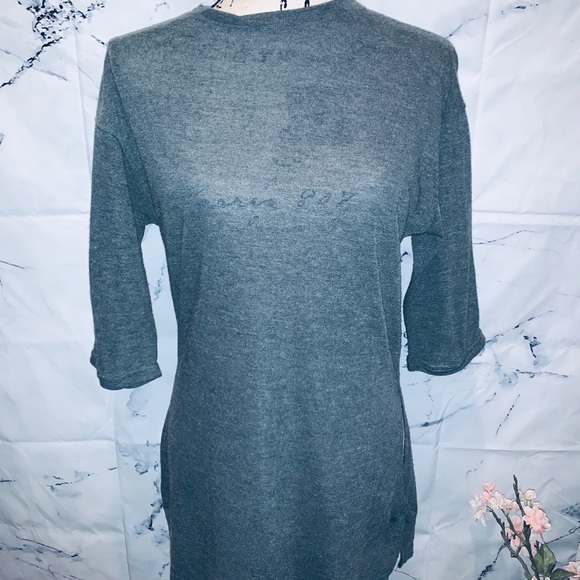 NET Collection Blouse 👚 - Picture 2 of 3